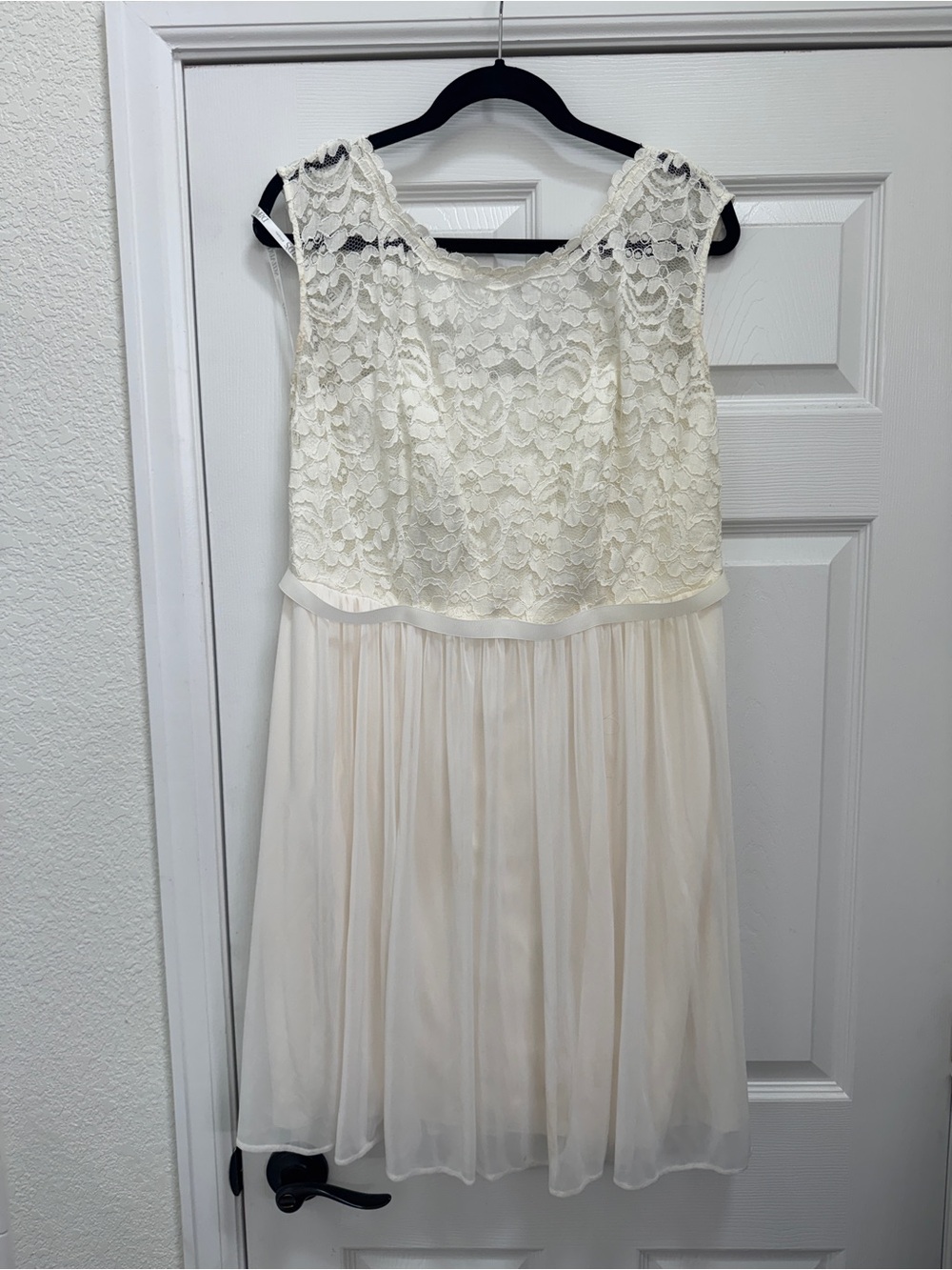 David's Bridal Ivory Lace Bodice Chiffon Cocktail Dress
